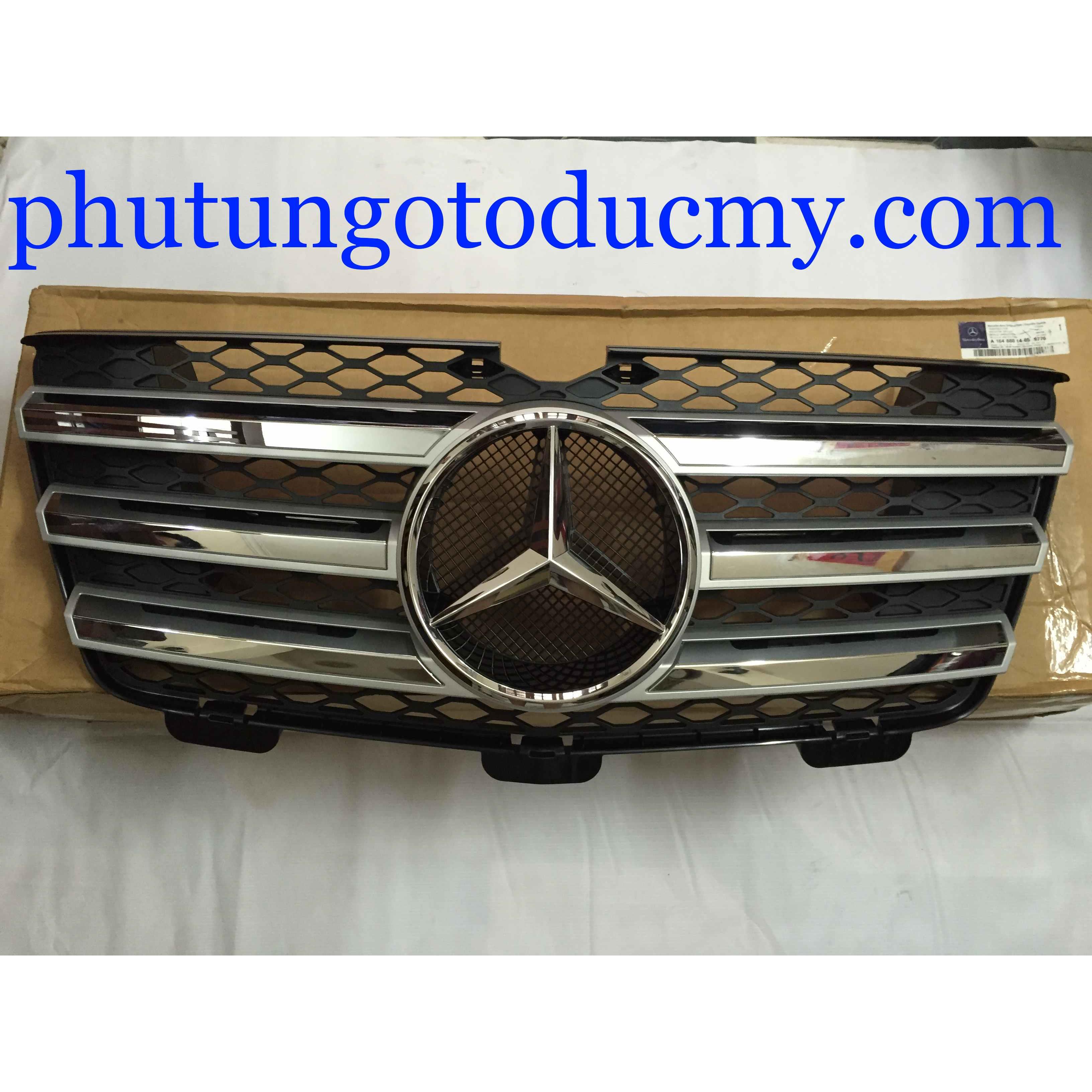 Lòng vè chắn bùn trước trái xe Mercedes GL550